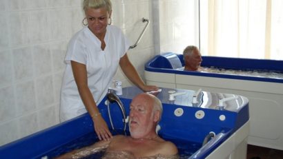 Alţi pensionari pleacă la băi