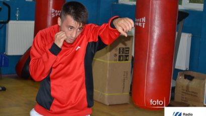 Trei pugiliști de la CSM Reșița vor urca în ring la Campionatul Național de box pentru seniori