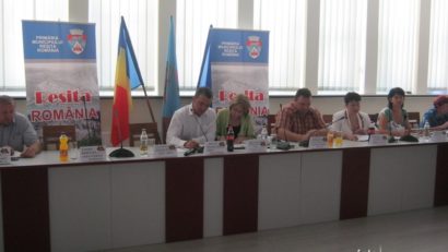 [AUDIO] Primăria Reşiţa caută soluţii pentru descongentionarea traficului din oraş