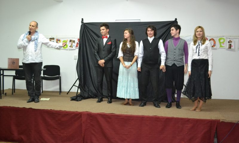 Trupa „Credo” din Caransebeş, la Concursul Naţional de Teatru de la Lugoj Trupa „Credo” din Caransebeş, la Concursul Naţional de Teatru de la Lugoj