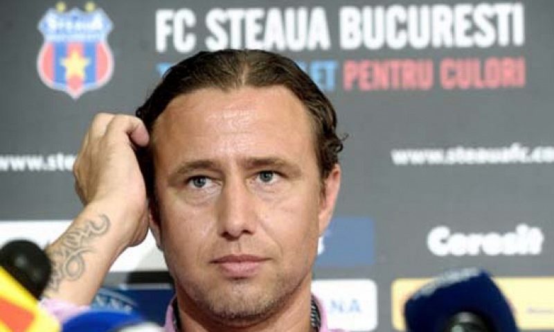 Laurenţiu Reghecamf: „presiunea este acum pe Legia” Laurenţiu Reghecamf: „presiunea este acum pe Legia”