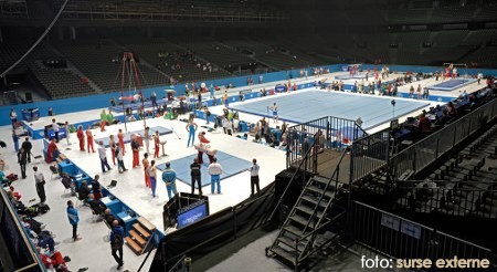 Campionatele Mondiale de gimnastică artistică încep luni, la Anvers, în Belgia Campionatele Mondiale de gimnastică artistică încep luni, la Anvers, în Belgia