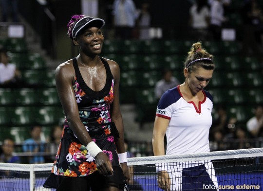 Venus Williams a învins-o pe Simona Halep, în optimile de finală ale turneului de la Tokyo Venus Williams a învins-o pe Simona Halep, în optimile de finală ale turneului de la Tokyo