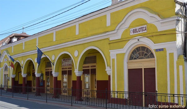 Imobilul bibliotecii din Caransebeş îşi aşteaptă adevărata valoare Imobilul bibliotecii din Caransebeş îşi aşteaptă adevărata valoare