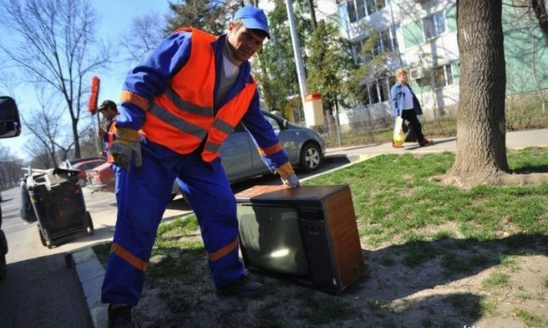 Campanie de colectare vechituri şi deşeuri la Timişoara Campanie de colectare vechituri şi deşeuri la Timişoara