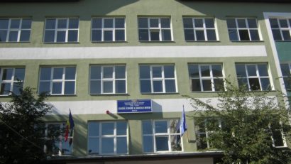[AUDIO] Colegiul Economic al Banatului Montan din Reşiţa, modernizat la standarde europene