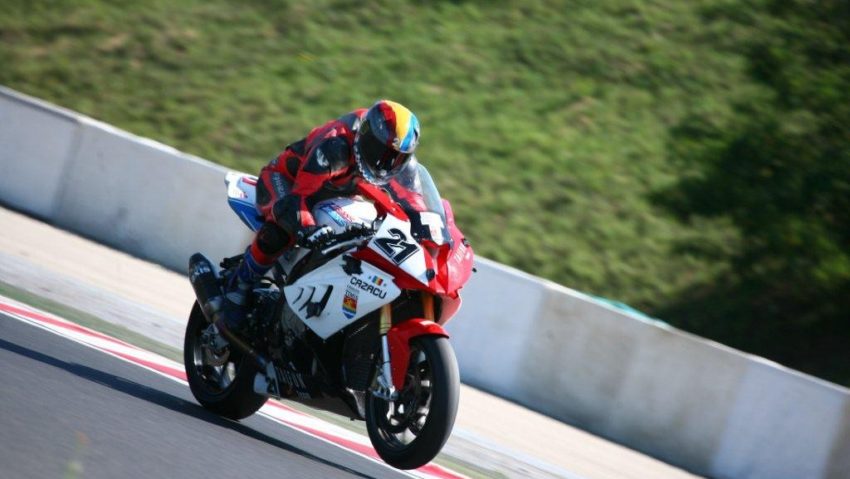 Piloţii timişoreni Cătălin Cazacu şi Cosmin Costescu au participat la Campionatul European de Motociclism, la Albacete Piloţii timişoreni Cătălin Cazacu şi Cosmin Costescu au participat la Campionatul European de Motociclism, la Albacete