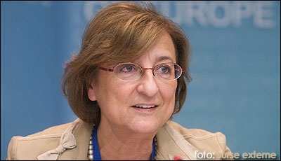 „România a făcut paşi importanţi privind drepturile omului şi democraţia”