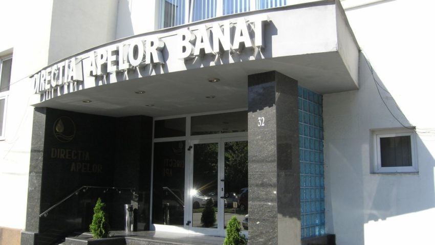 Percheziţii la sediul Direcţiei Apelor Banat Percheziţii la sediul Direcţiei Apelor Banat