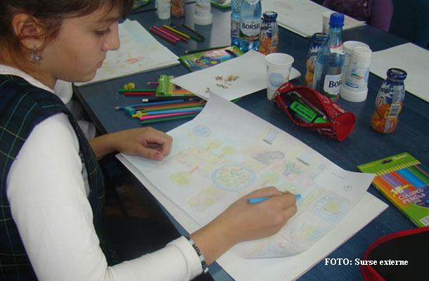 Copii şi adulţi din Moldova Nouă pun bazele unui centru de tineret Copii şi adulţi din Moldova Nouă pun bazele unui centru de tineret