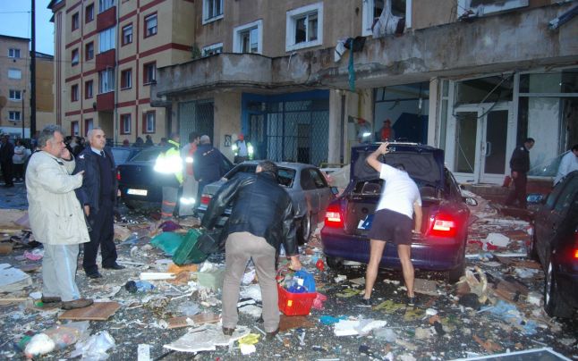 Guvernul a aprobat acordarea unor ajutoare de urgenţă pentru reşiţenii de pe Vlădeasa Guvernul a aprobat acordarea unor ajutoare de urgenţă pentru reşiţenii de pe Vlădeasa