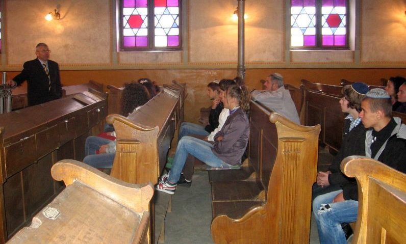 Holocaustul văzut prin ochii copiilor din Lugoj Holocaustul văzut prin ochii copiilor din Lugoj