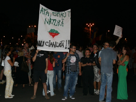 Şirul protestelor pentru Roşia Montană continuă la Timişoara Şirul protestelor pentru Roşia Montană continuă la Timişoara