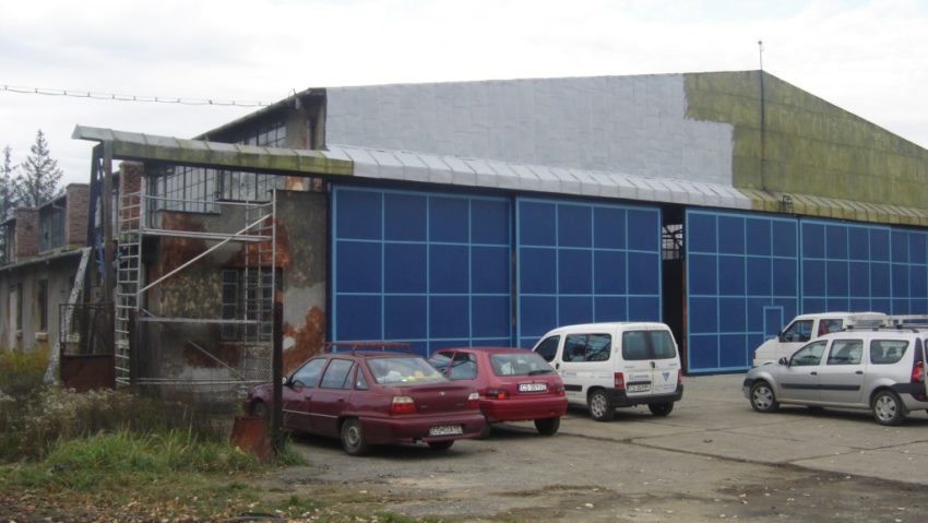 Aeroportul din Caransebeş îşi modernizează imobilele destinate intervenţiei rapide Aeroportul din Caransebeş îşi modernizează imobilele destinate intervenţiei rapide