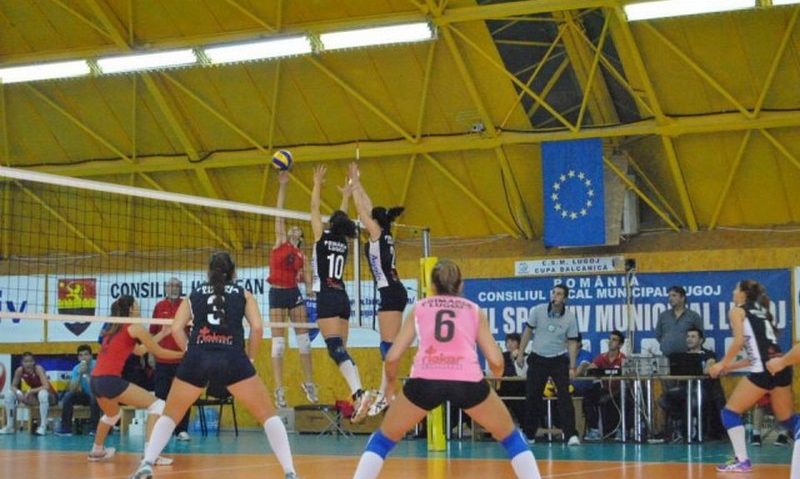CSM Lugoj a ajuns la cea de-a patra partidă fără victorie în Divizia A1 de volei feminin CSM Lugoj a ajuns la cea de-a patra partidă fără victorie în Divizia A1 de volei feminin