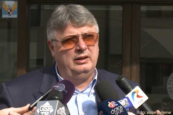 Gino Iorgulescu a fost audiat de DIICOT, la nici 24 de ore de când a câştigat preşedinţia LPF Gino Iorgulescu a fost audiat de DIICOT, la nici 24 de ore de când a câştigat preşedinţia LPF