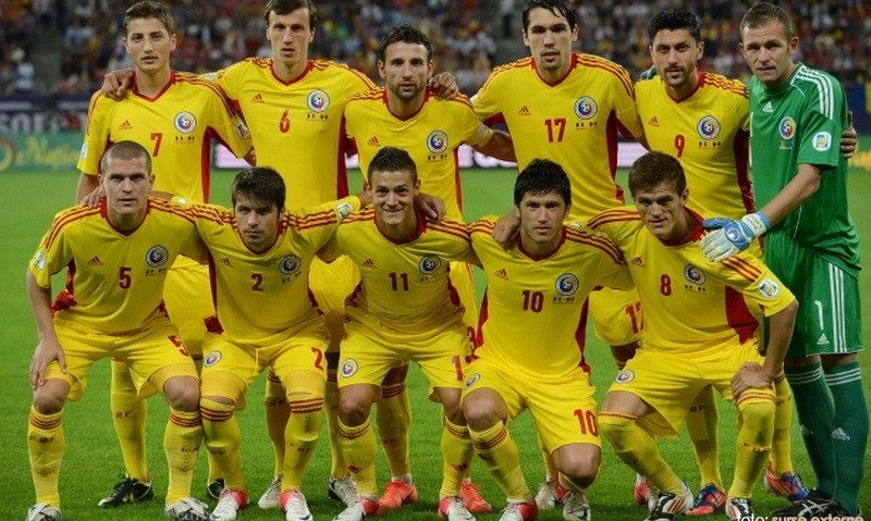 Victor Piţurcă a convocat 25 de jucători pentru barajul cu Grecia Victor Piţurcă a convocat 25 de jucători pentru barajul cu Grecia
