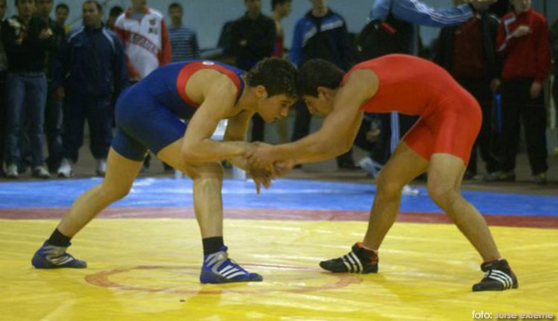 Rezultatele sportivilor reşiţeni la Finalele Campionatului de lupte pentru copii Rezultatele sportivilor reşiţeni la Finalele Campionatului de lupte pentru copii