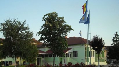 [AUDIO] Persoanele cu handicap din Oţelu Roşu îşi vor primi indemnizaţiile