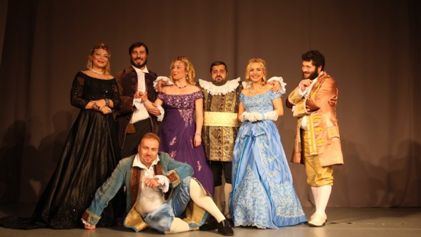 Un autor mereu actual: Shakespeare Un autor mereu actual: Shakespeare