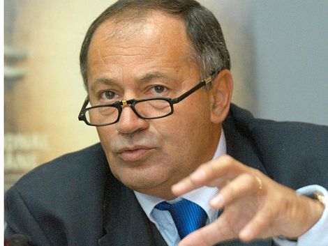 Roşca Stănescu, aproape exclus din PNL Roşca Stănescu, aproape exclus din PNL
