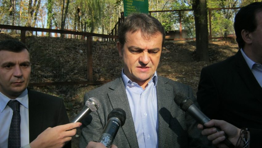 Reşiţenii se pot bucura de acum de un parc zoologic şi dendrologic Reşiţenii se pot bucura de acum de un parc zoologic şi dendrologic