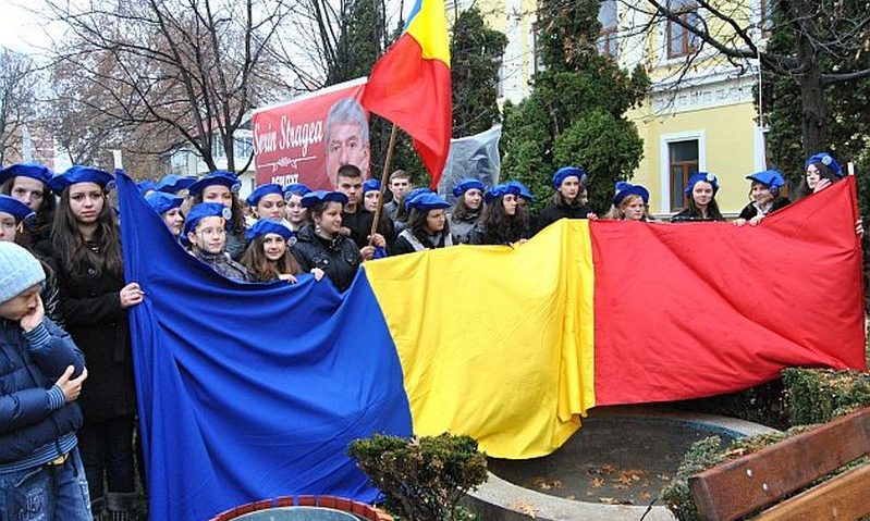 Paradă militară şi depuneri de coroane, duminică, 1 Decembrie, la Lugoj Paradă militară şi depuneri de coroane, duminică, 1 Decembrie, la Lugoj