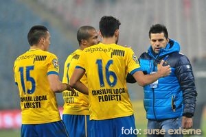 Petrolul Ploieşti, calificare cu emoţii în semifinalele Cupei României la fotbal
