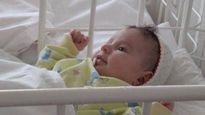 [AUDIO] Părinţi fără suflet îşi „uită” bebeluşii în spitale