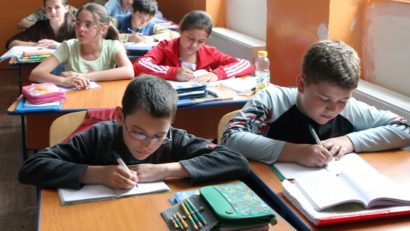 Elevii italieni nu mai au voie în şcoli fără a avea vaccinurile la zi