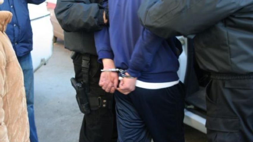 Prinşi după un an Prinşi după un an