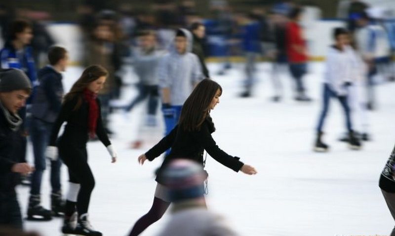Patinoar cu orar special Patinoar cu orar special