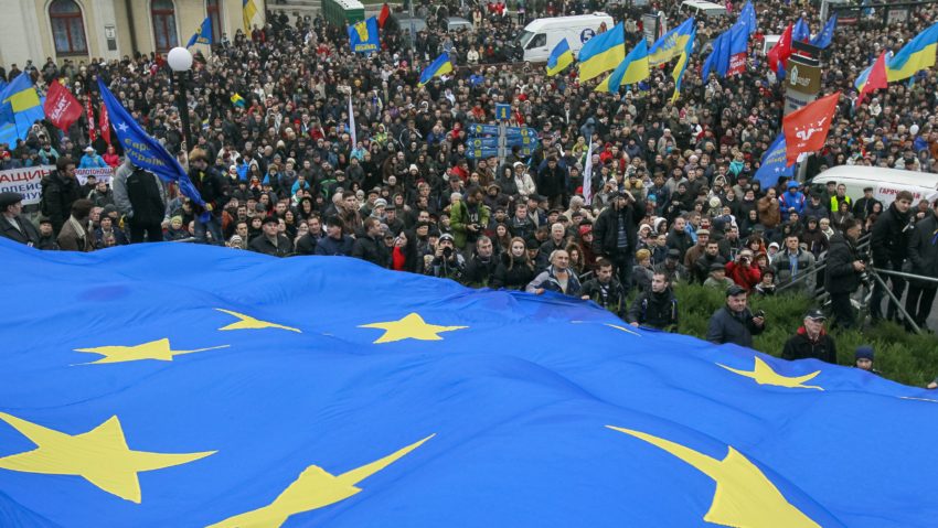 Începe războiul în Ucraina Începe războiul în Ucraina