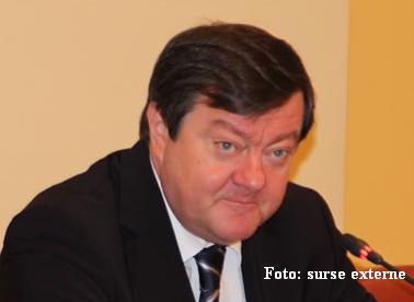 [AUDIO] România va trebui să simplifice mecanismul de absorbţie a fondurilor europene, consideră la început de an Sorin Frunzăverde