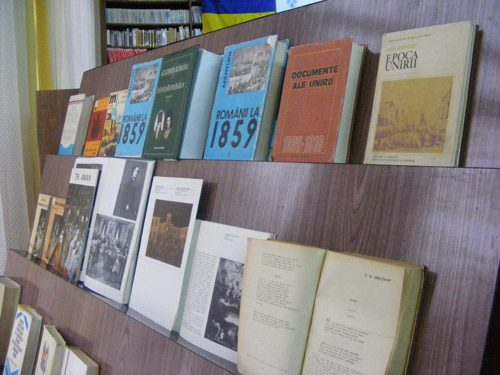 155 de ani de la Unire evocaţi la bibliotecă 155 de ani de la Unire evocaţi la bibliotecă