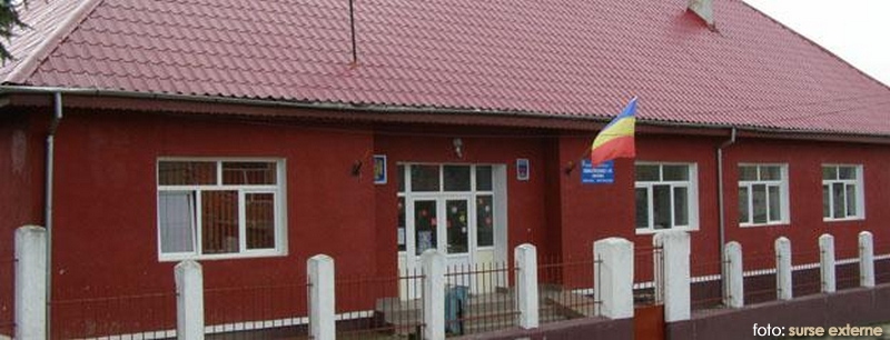 Porţile de gabarit din Ezeriş sunt ilegale Porţile de gabarit din Ezeriş sunt ilegale