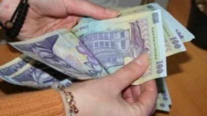Ajutoare pentru sinistraţii de pe Aleea Gugu