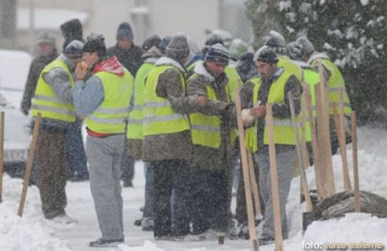 Muncă în schimbul ajutorului social Muncă în schimbul ajutorului social