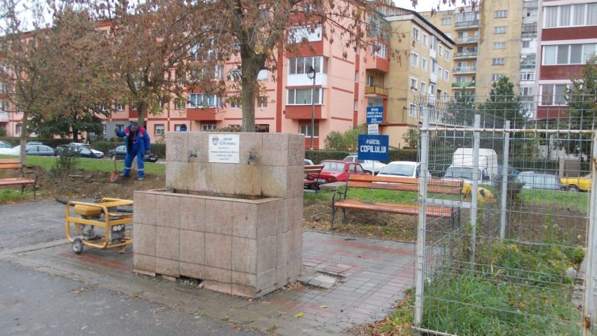 Un nou loc de joacă la Reşiţa Un nou loc de joacă la Reşiţa