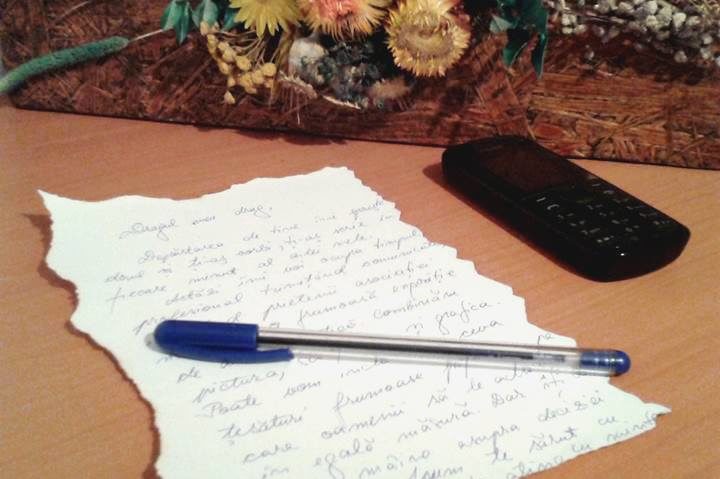 Uităm scrisoarea, trimitem mms! Uităm scrisoarea, trimitem mms!