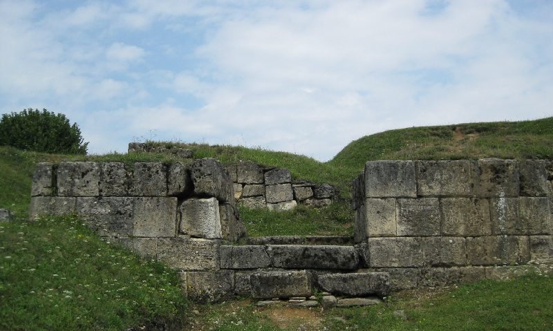 Cetăţi dacice la Consiliul Judeţean Hunedoara Cetăţi dacice la Consiliul Judeţean Hunedoara