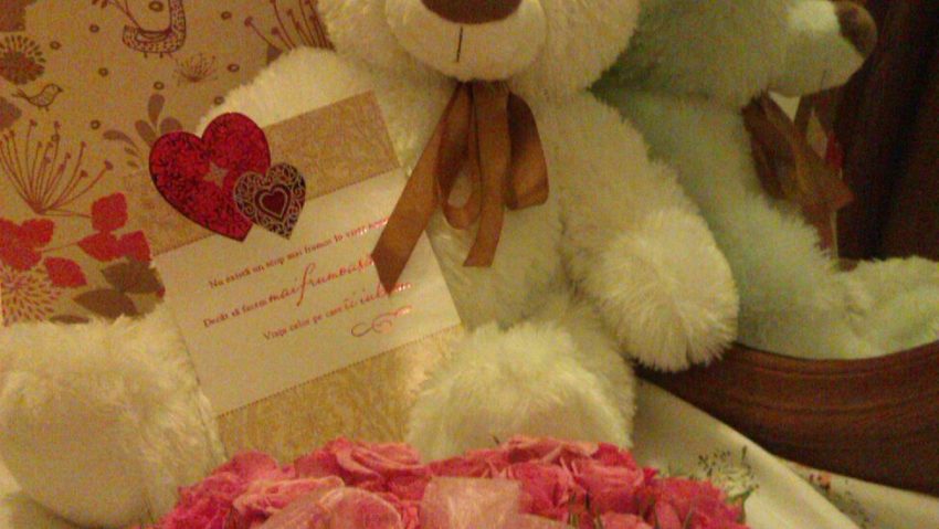 Reşiţenii şi-au cheltuit banii pe Valentine’s day Reşiţenii şi-au cheltuit banii pe Valentine’s day