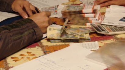 Evaziune de 5 milioane de euro cu facturi fictive. Mai multe locuinţe sunt percheziţionate
