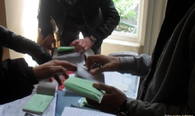 Colectă ilegală de bani la Timişoara Colectă ilegală de bani la Timişoara