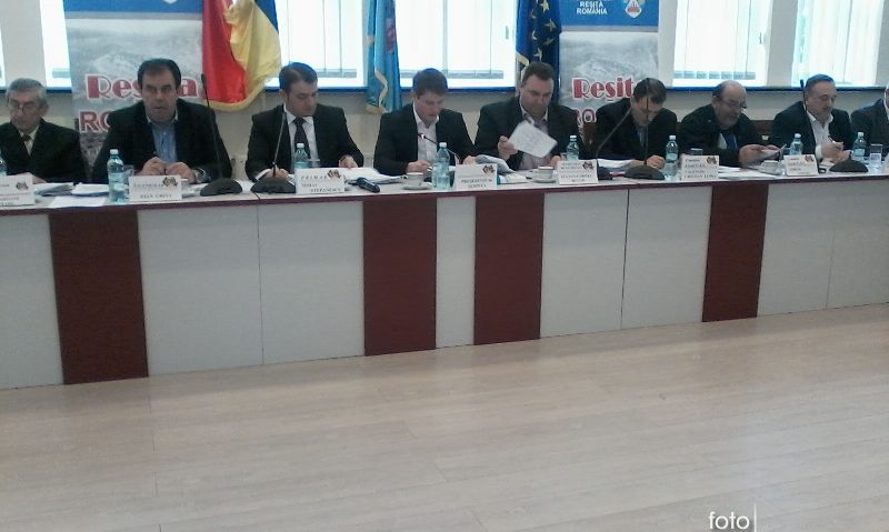 Încep lucrările, se sparg trotuarele Încep lucrările, se sparg trotuarele