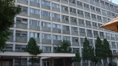 Directorii medical şi economic de la Spitalul din Caransebeş au fost demişi