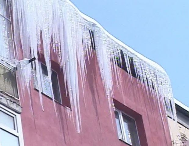 La vânătoare de ţurţuri La vânătoare de ţurţuri