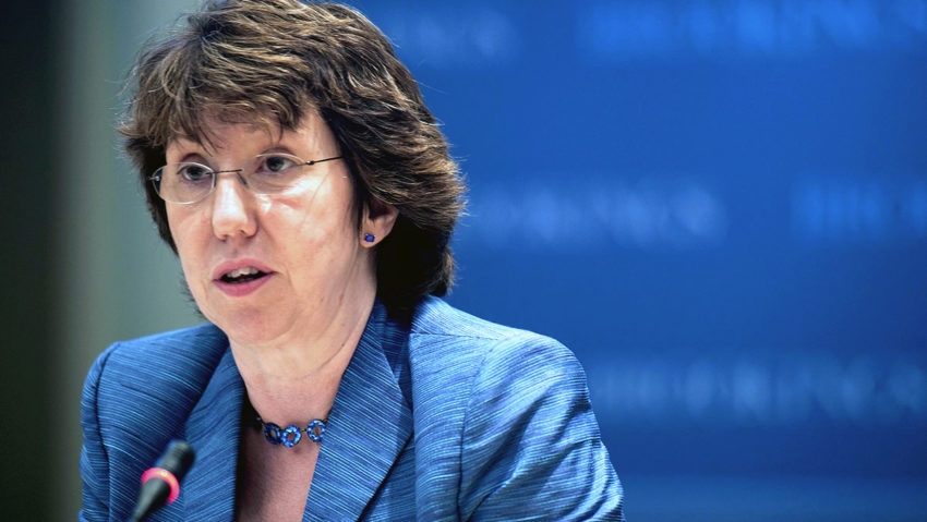 Catherine Ashton critică decizia Rusiei de a utiliza forţa armată în Crimeea Catherine Ashton critică decizia Rusiei de a utiliza forţa armată în Crimeea