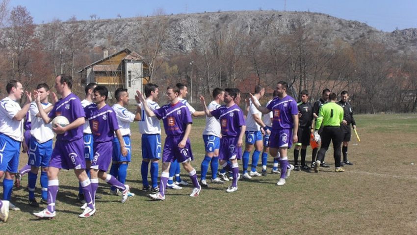 Cupa României la fotbal, etapa a treia, în competiţia echipelor de Liga a 5-a Caraş-Severin Cupa României la fotbal, etapa a treia, în competiţia echipelor de Liga a 5-a Caraş-Severin