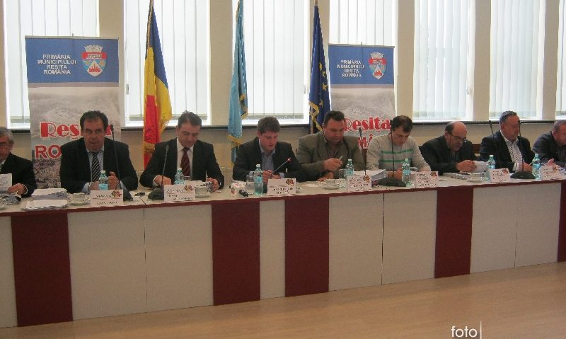 Consilierii locali reşiţeni reuniţi în şedinţă Consilierii locali reşiţeni reuniţi în şedinţă